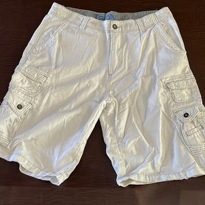 White cargo shorts size 38 by Iron